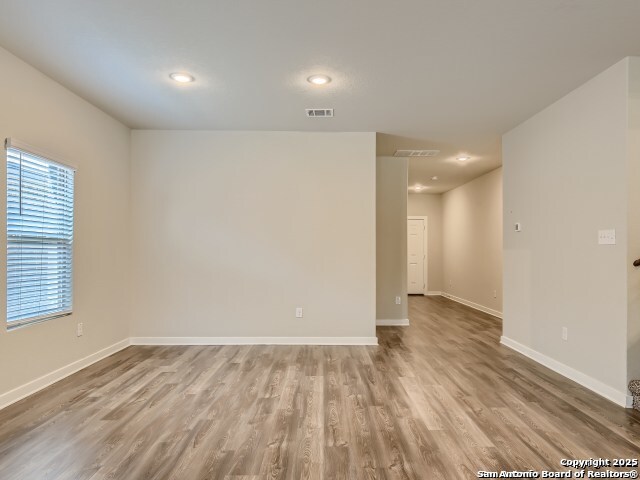 Image 9 of 28 For 11518 Biddle Heights