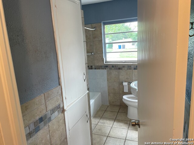 Image 9 of 17 For 742 Olney  