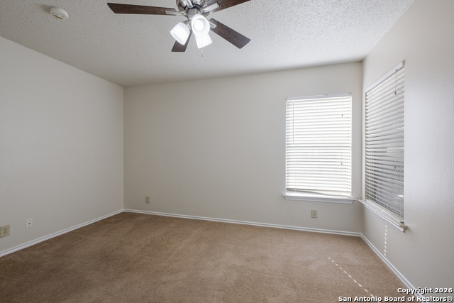 Listing photo id 9 for 10217 Sandbrook