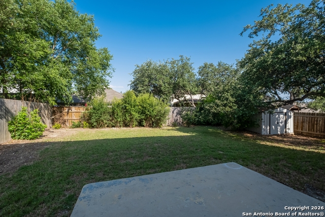 Listing photo id 11 for 10217 Sandbrook