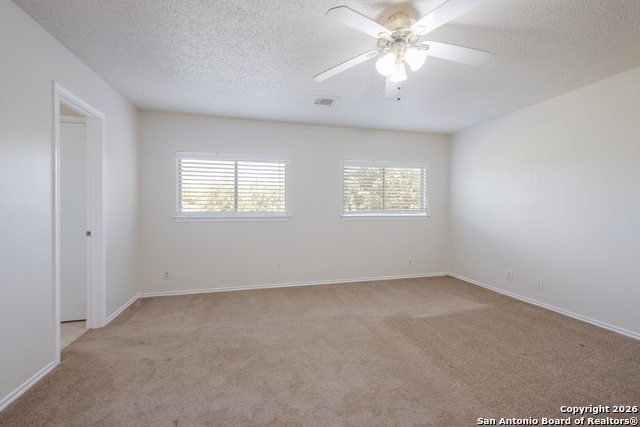 Listing photo id 6 for 10217 Sandbrook