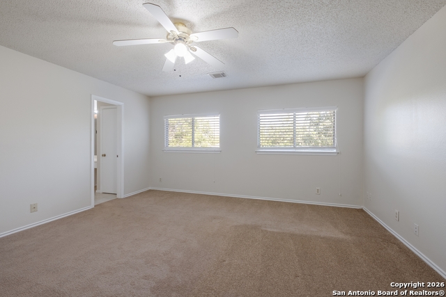 Listing photo id 7 for 10217 Sandbrook