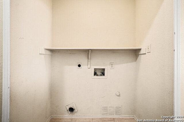 Image 14 of 16 For 12079 Stoney