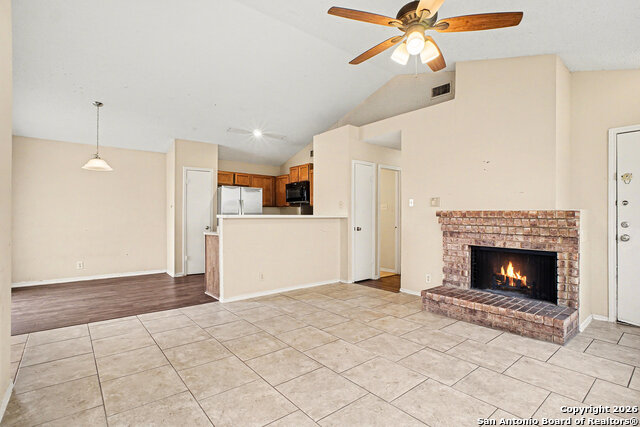 Image 4 of 16 For 12079 Stoney