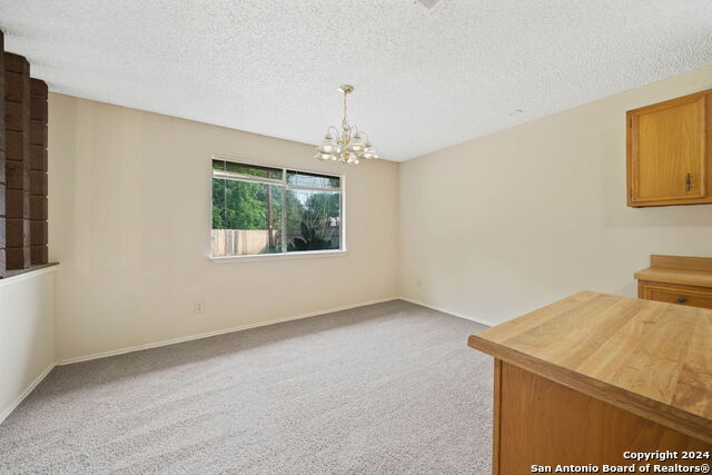 Listing photo id 11 for 13918 Tree Crossing St