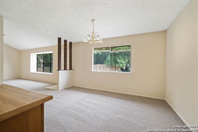 Listing photo id 12 for 13918 Tree Crossing St