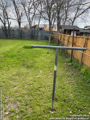 Image 15 of 16 For 136 Hilary St  1