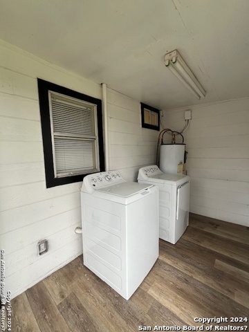 Image 4 of 16 For 136 Hilary St  1