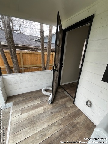 Image 5 of 16 For 136 Hilary St  1