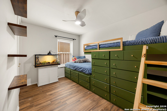 Image 24 of 53 For 2118 Lawndale Dr E