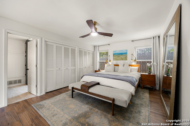 Image 28 of 53 For 2118 Lawndale Dr E