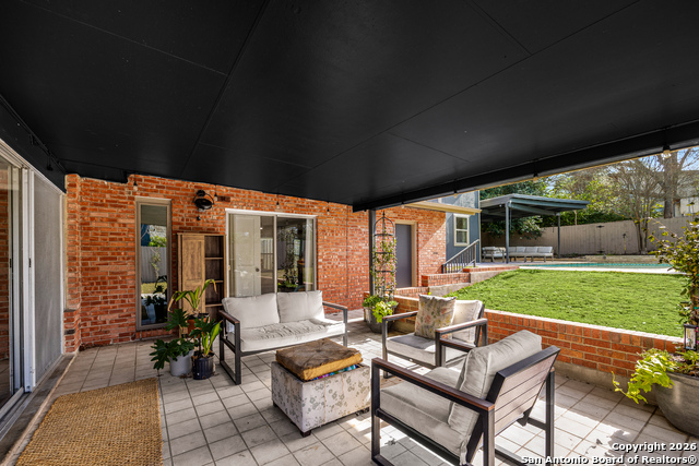 Image 38 of 53 For 2118 Lawndale Dr E