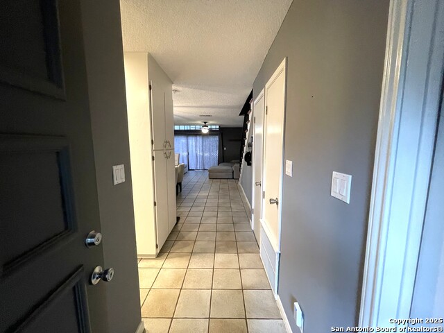 Image 2 of 24 For 11815 Vance Jackson  601a