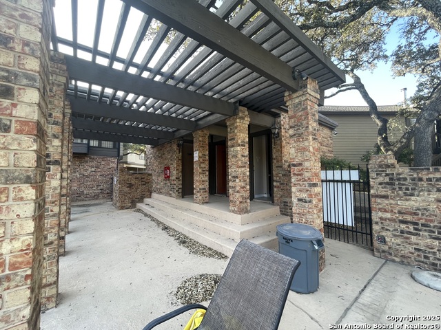 Image 20 of 24 For 11815 Vance Jackson  601a