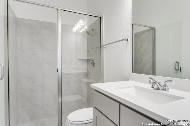 Image 21 of 25 For 335 Alpine Lakes