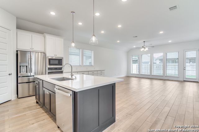 Image 5 of 25 For 335 Alpine Lakes