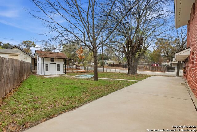 Image 19 of 19 For 146 Summertime