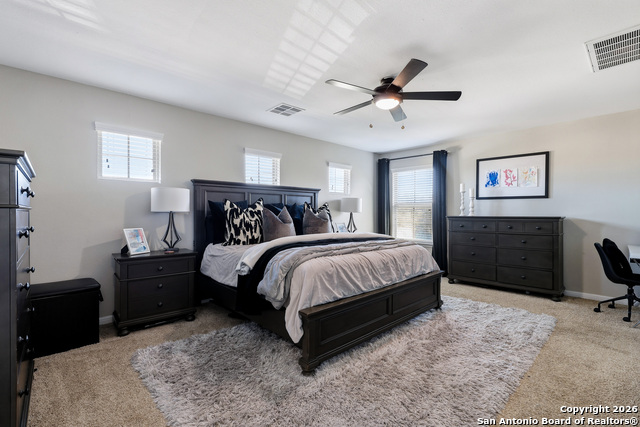 Image 18 of 25 For 512 Livingston Dr