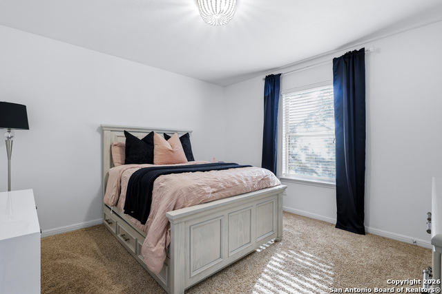 Image 24 of 25 For 512 Livingston Dr