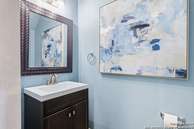 Image 7 of 25 For 512 Livingston Dr