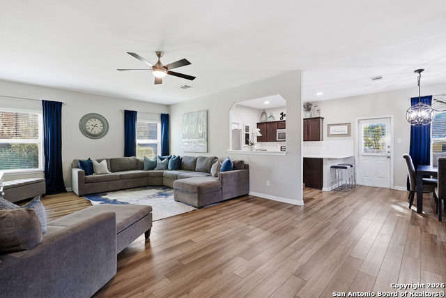 Image 8 of 25 For 512 Livingston Dr