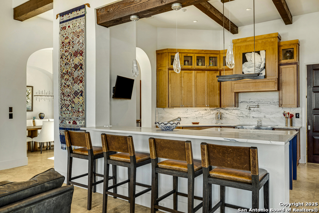 Listing photo id 14 for 20 Vittoria Ridge