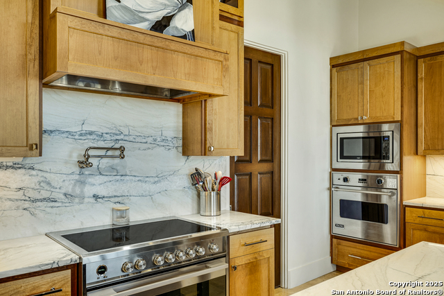 Listing photo id 18 for 20 Vittoria Ridge