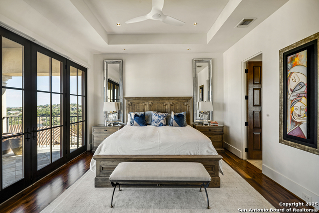 Listing photo id 24 for 20 Vittoria Ridge