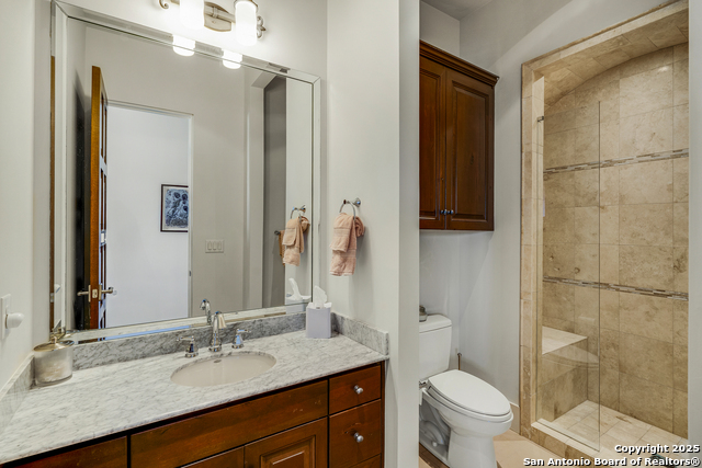 Listing photo id 40 for 20 Vittoria Ridge