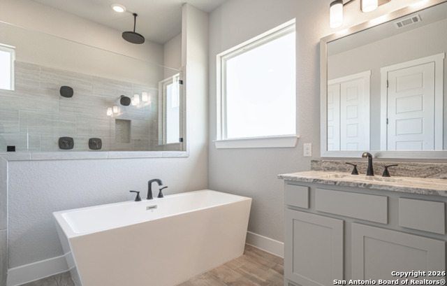 Image 11 of 34 For 302 Venado Oaks