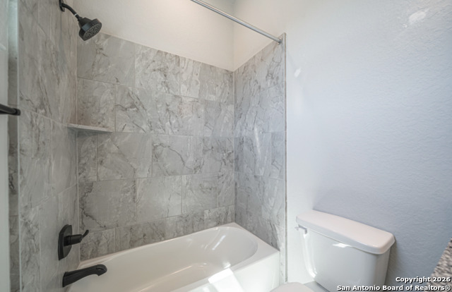 Image 16 of 34 For 302 Venado Oaks