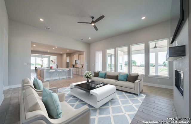 Image 4 of 34 For 302 Venado Oaks