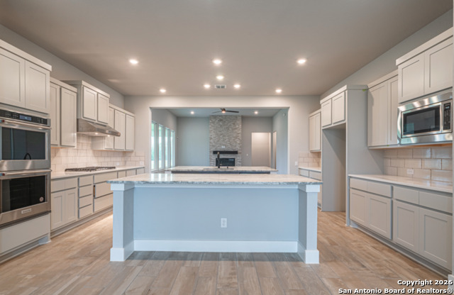 Image 7 of 34 For 302 Venado Oaks