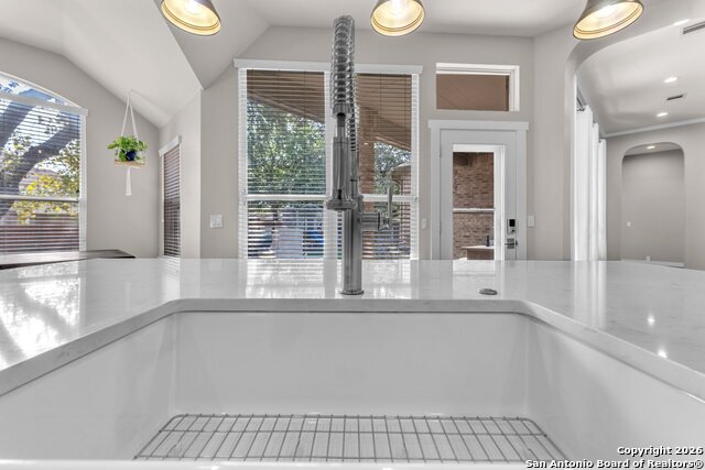 Image 11 of 57 For 918 Steubing Oaks