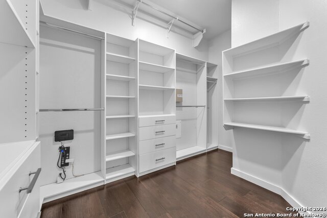 Image 29 of 57 For 918 Steubing Oaks