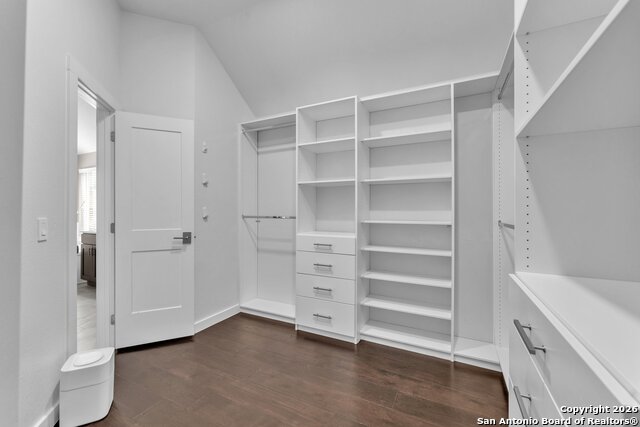 Image 30 of 57 For 918 Steubing Oaks