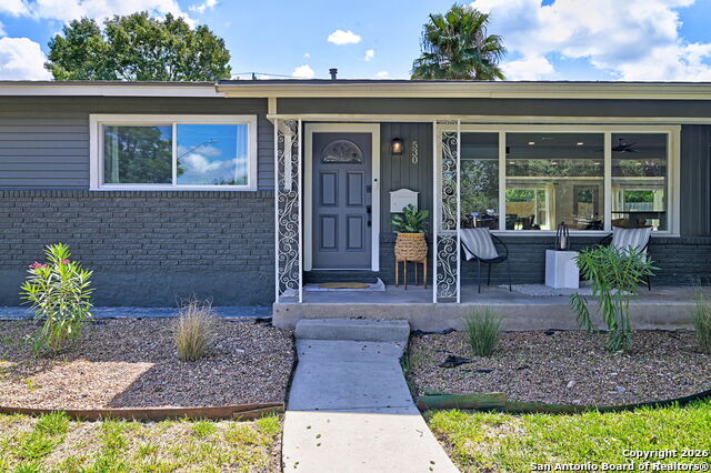 Image 2 of 20 For 530 Burnside Dr.