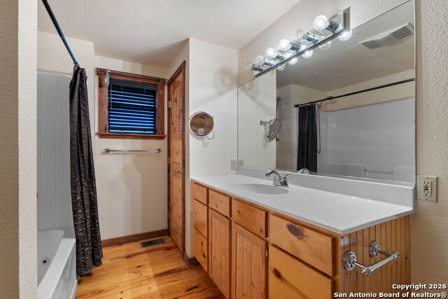 Image 19 of 33 For 730 Gallagher Dr