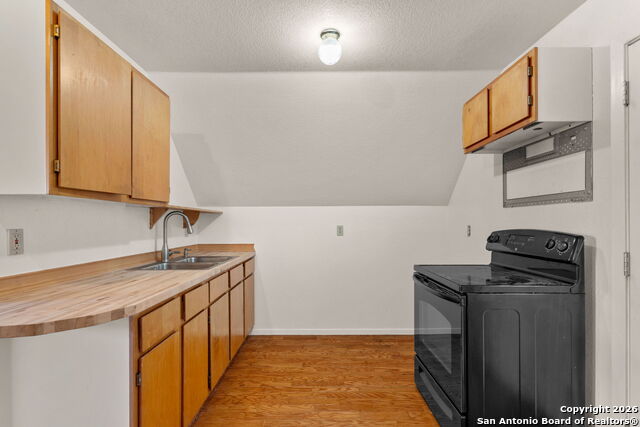 Image 21 of 33 For 730 Gallagher Dr