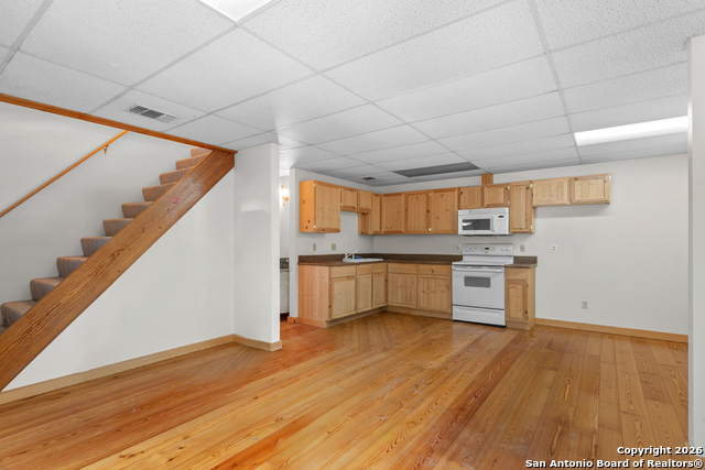 Image 7 of 33 For 730 Gallagher Dr