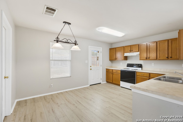 Image 8 of 22 For 1671 Mason King