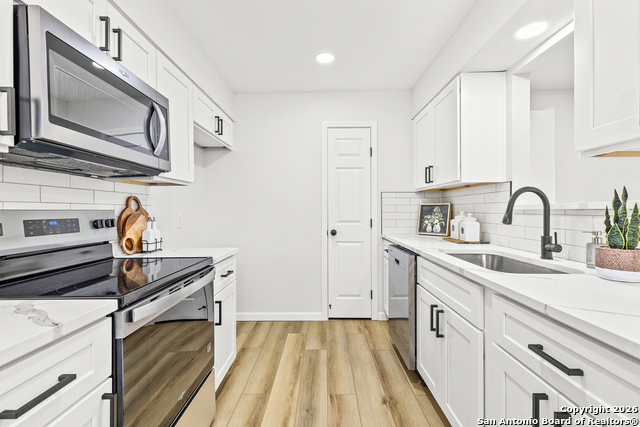 Image 12 of 25 For 5807 Cliffmont