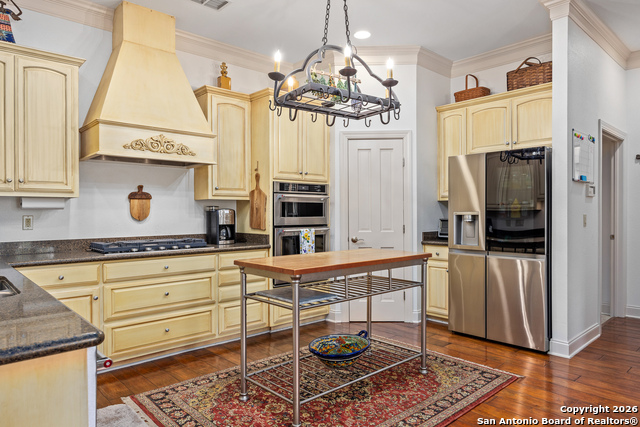 Listing photo id 9 for 510 Winged Foot