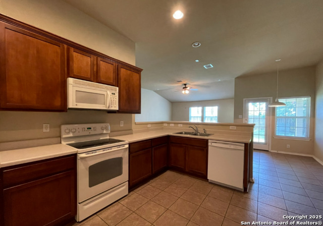 Image 6 of 27 For 4914 Gemsbuck Chase