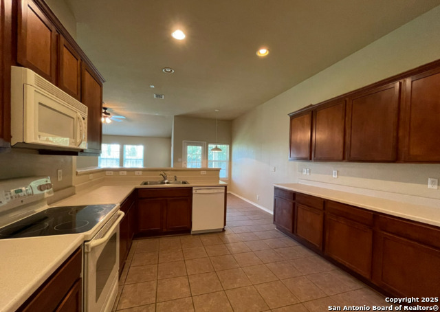 Image 7 of 27 For 4914 Gemsbuck Chase