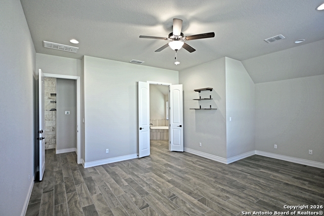 Image 12 of 34 For 588 Vale  