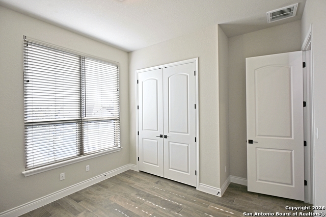 Image 17 of 34 For 588 Vale  