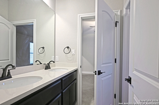 Image 21 of 34 For 588 Vale  