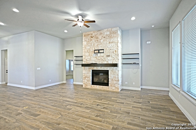 Image 7 of 34 For 588 Vale  