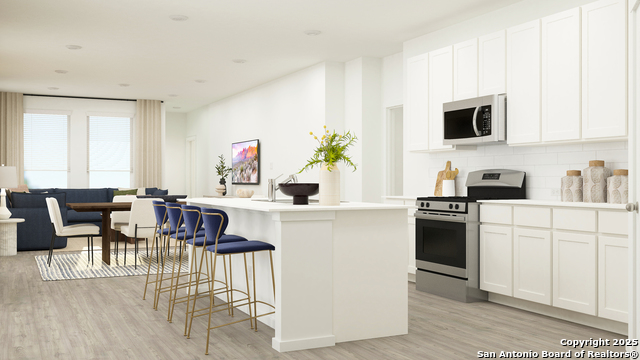 Listing photo id 12 for 233 Inyo St  